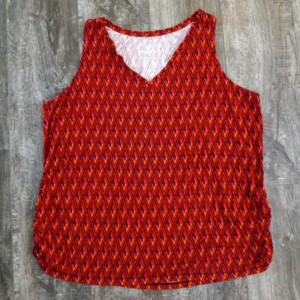 Lane Bryant red abstract print athletic v-neck tank top size 22-24